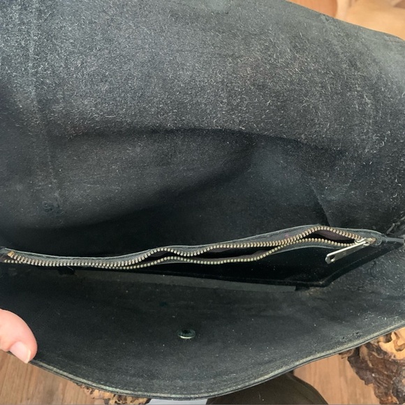 Vintage Black Leather Envelope Clutch Bag with Stitching Details - Picture 4 of 6